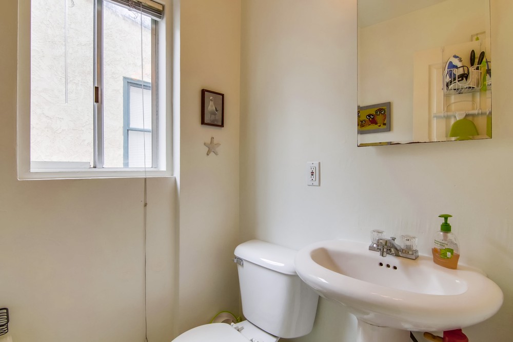 Virtual tour photo 25 of 60 for 3851 Kendall St