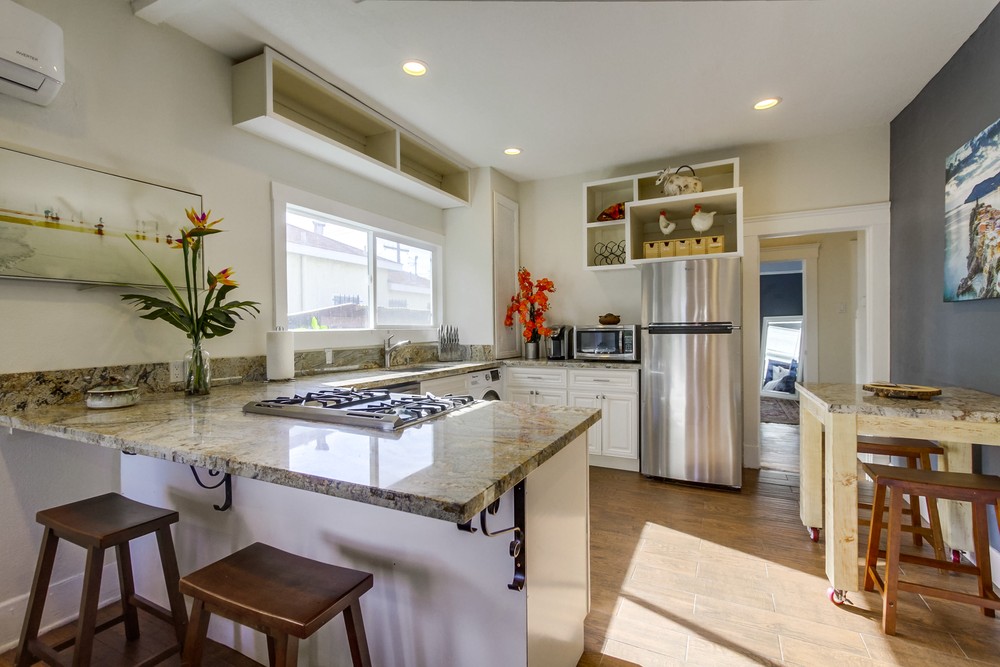 Virtual tour photo 14 of 32 for 3852 1st Ave