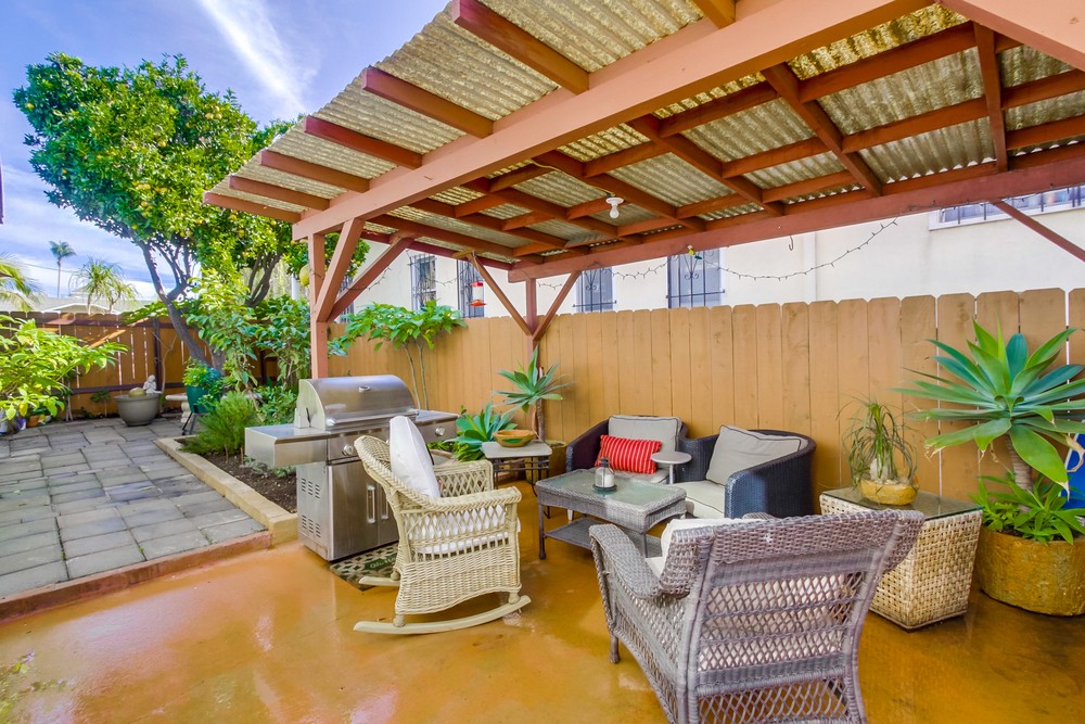 Virtual tour photo 27 of 32 for 3852 1st Ave