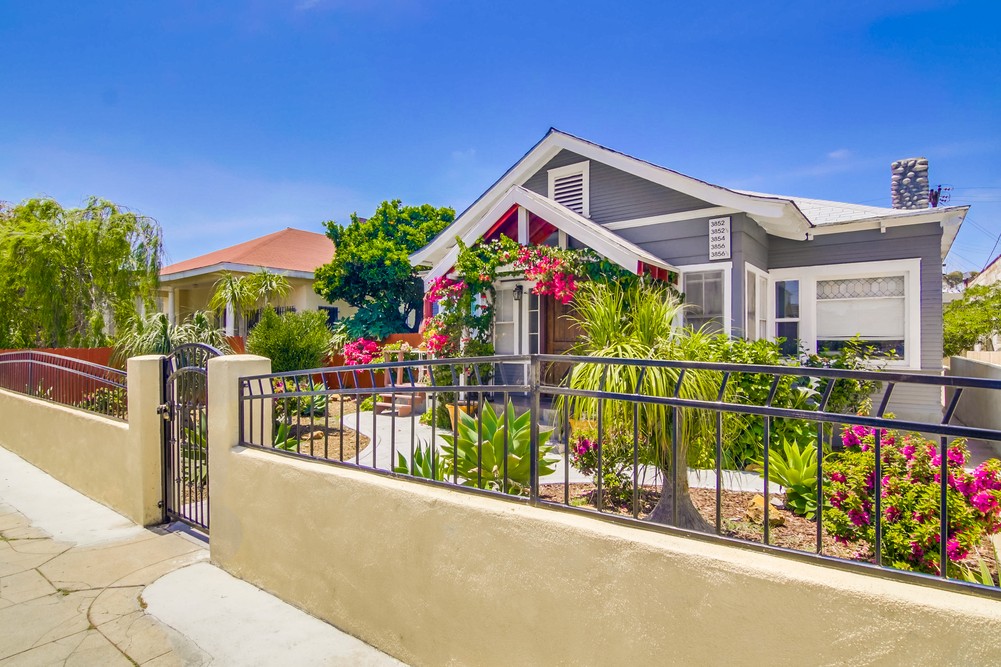 Virtual tour photo 4 of 45 for 3856 1/2 1st Ave