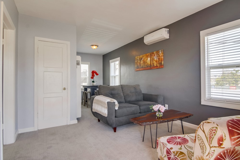 Virtual tour photo 8 of 45 for 3856 1/2 1st Ave