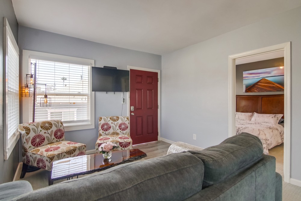Virtual tour photo 13 of 45 for 3856 1/2 1st Ave