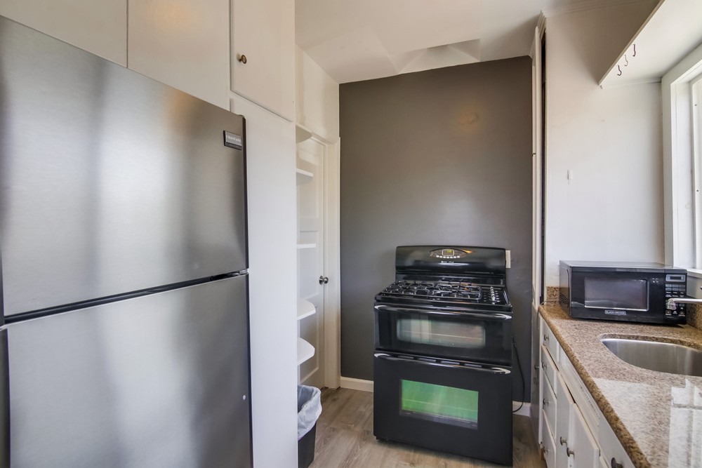 Virtual tour photo 17 of 45 for 3856 1/2 1st Ave