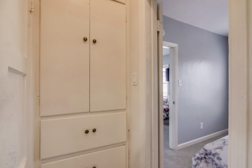 Virtual tour photo 27 of 45 for 3856 1/2 1st Ave