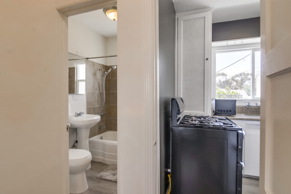 Virtual tour photo 28 of 45 for 3856 1/2 1st Ave