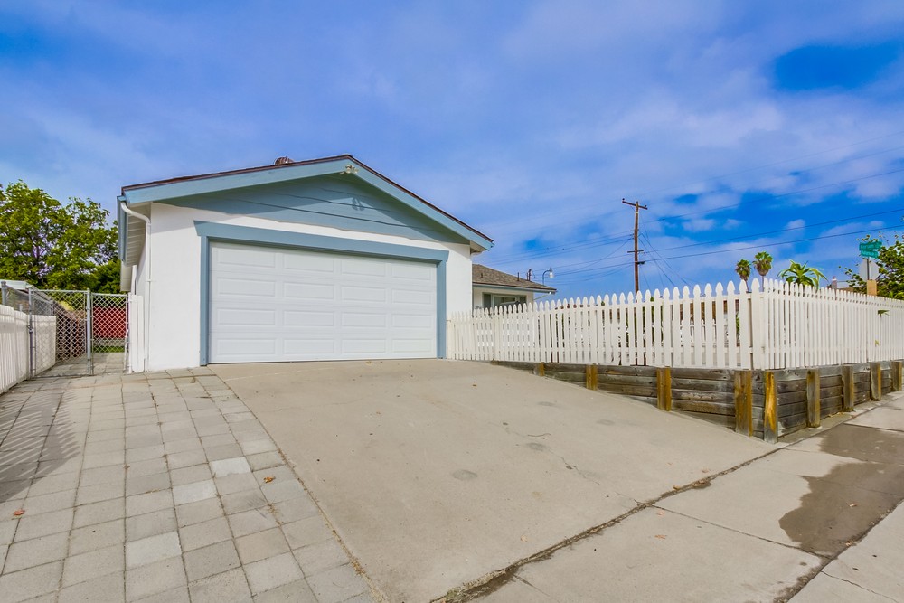 Virtual tour photo 4 of 43 for 3856 Auburndale St