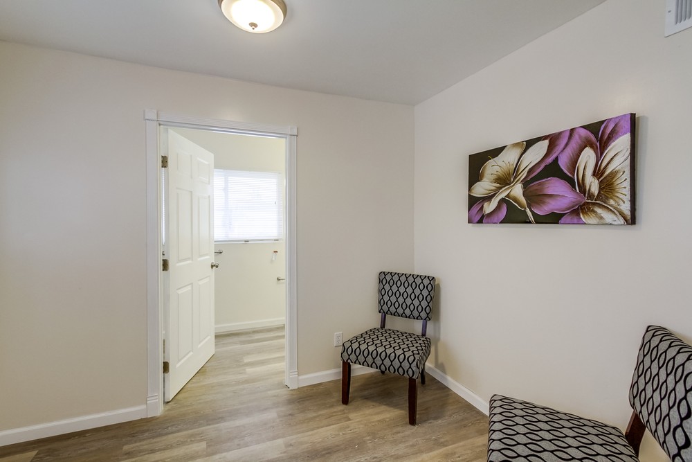 Virtual tour photo 18 of 43 for 3856 Auburndale St