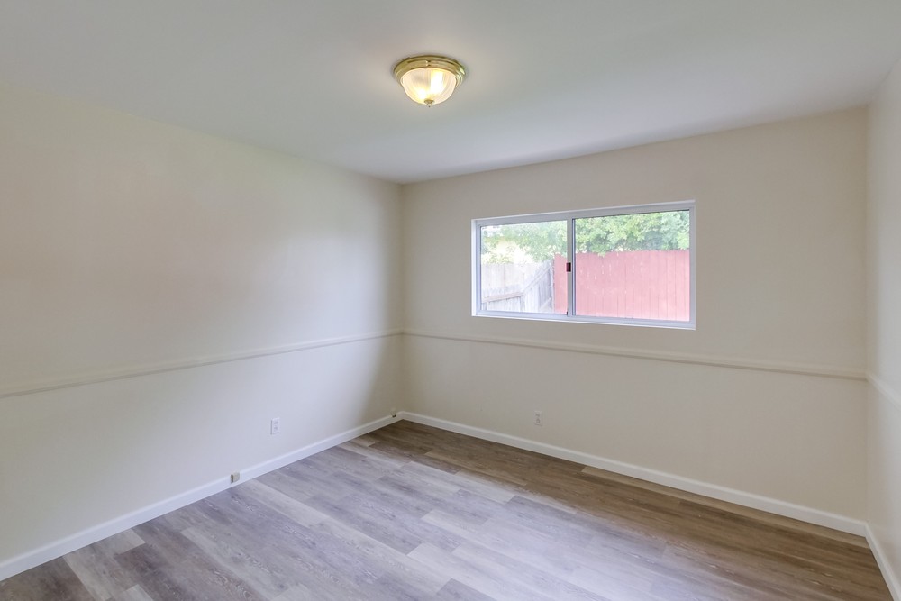 Virtual tour photo 30 of 43 for 3856 Auburndale St