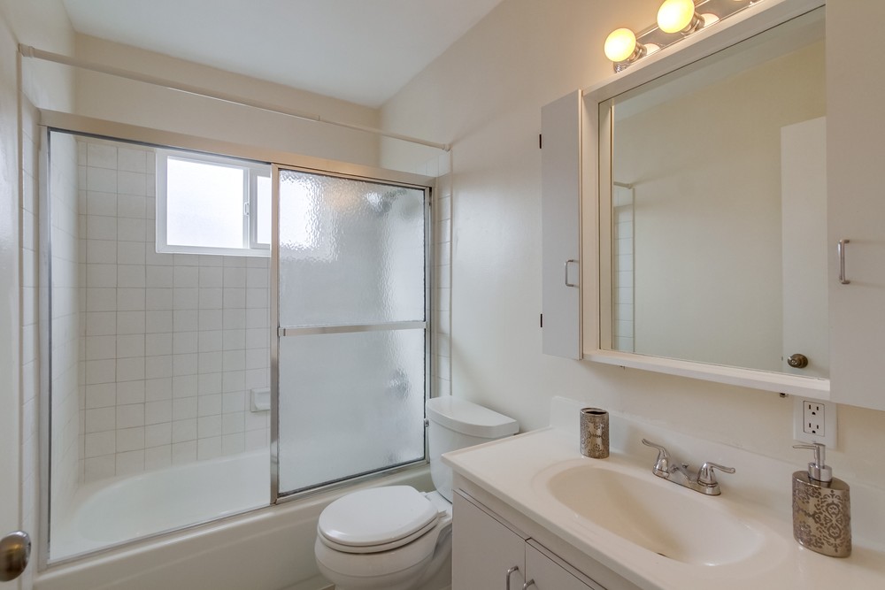 Virtual tour photo 35 of 43 for 3856 Auburndale St