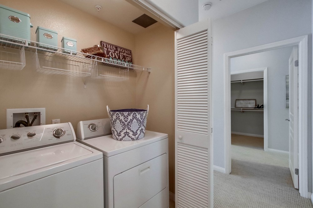 Virtual tour photo 28 of 32 for 3857 Pell Pl