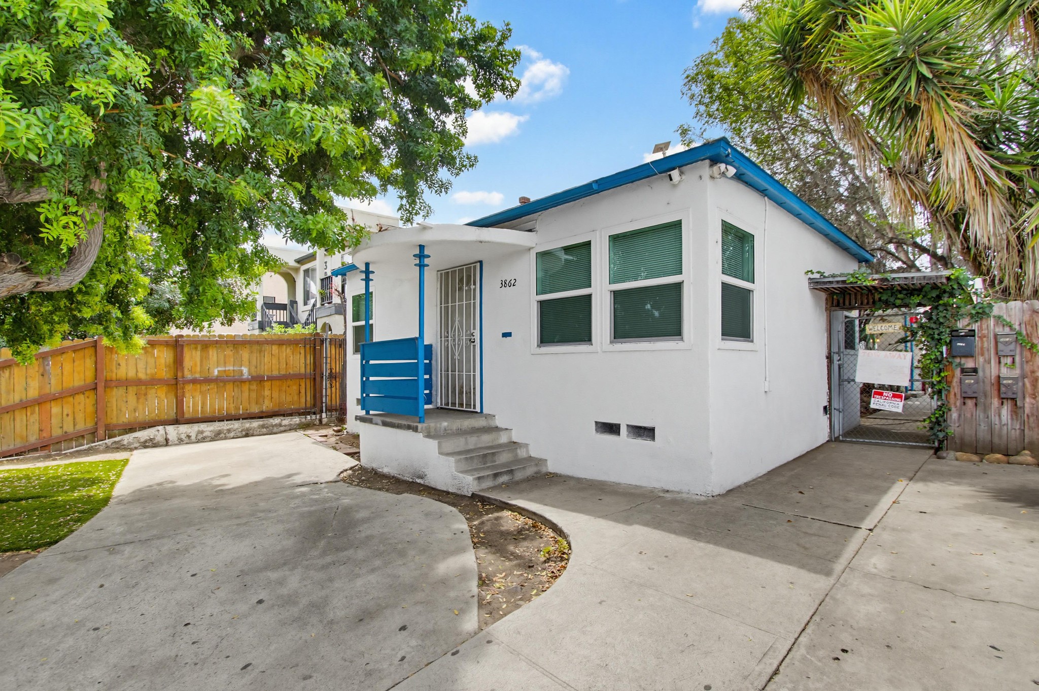 Virtual tour photo 3 of 21 for 3860 45th St