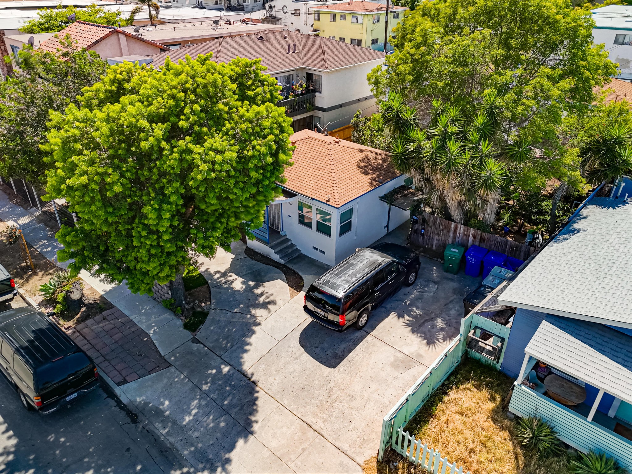Virtual tour photo 1 of 16 for 3860-64 45th St