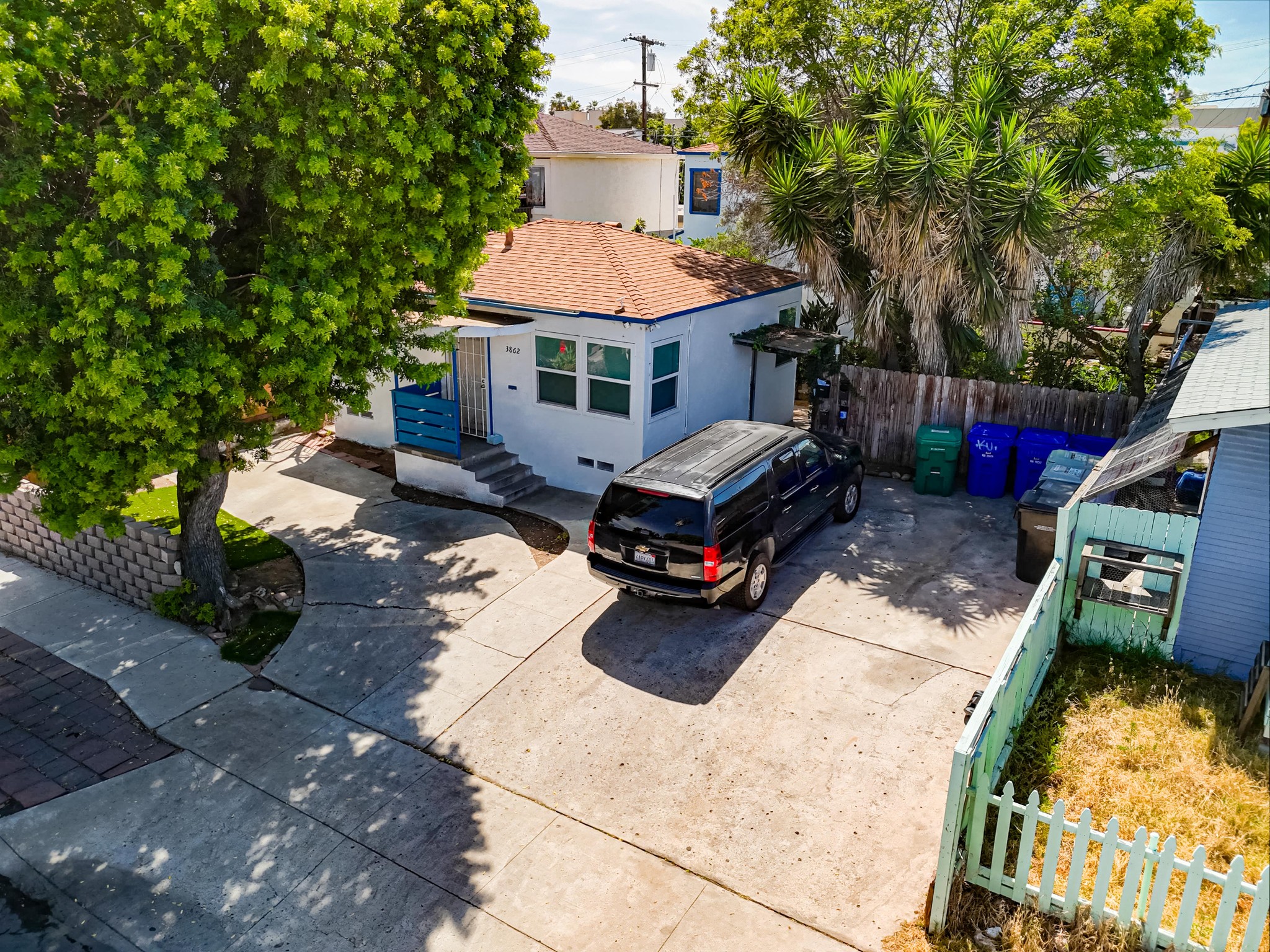 Virtual tour photo 5 of 16 for 3860-64 45th St