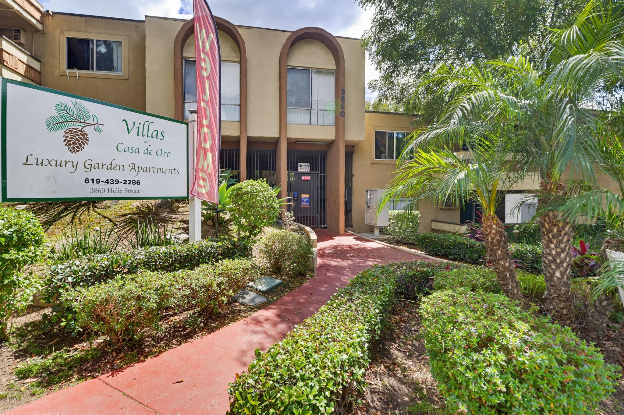Virtual tour photo 4 of 34 for 3860 Helix St