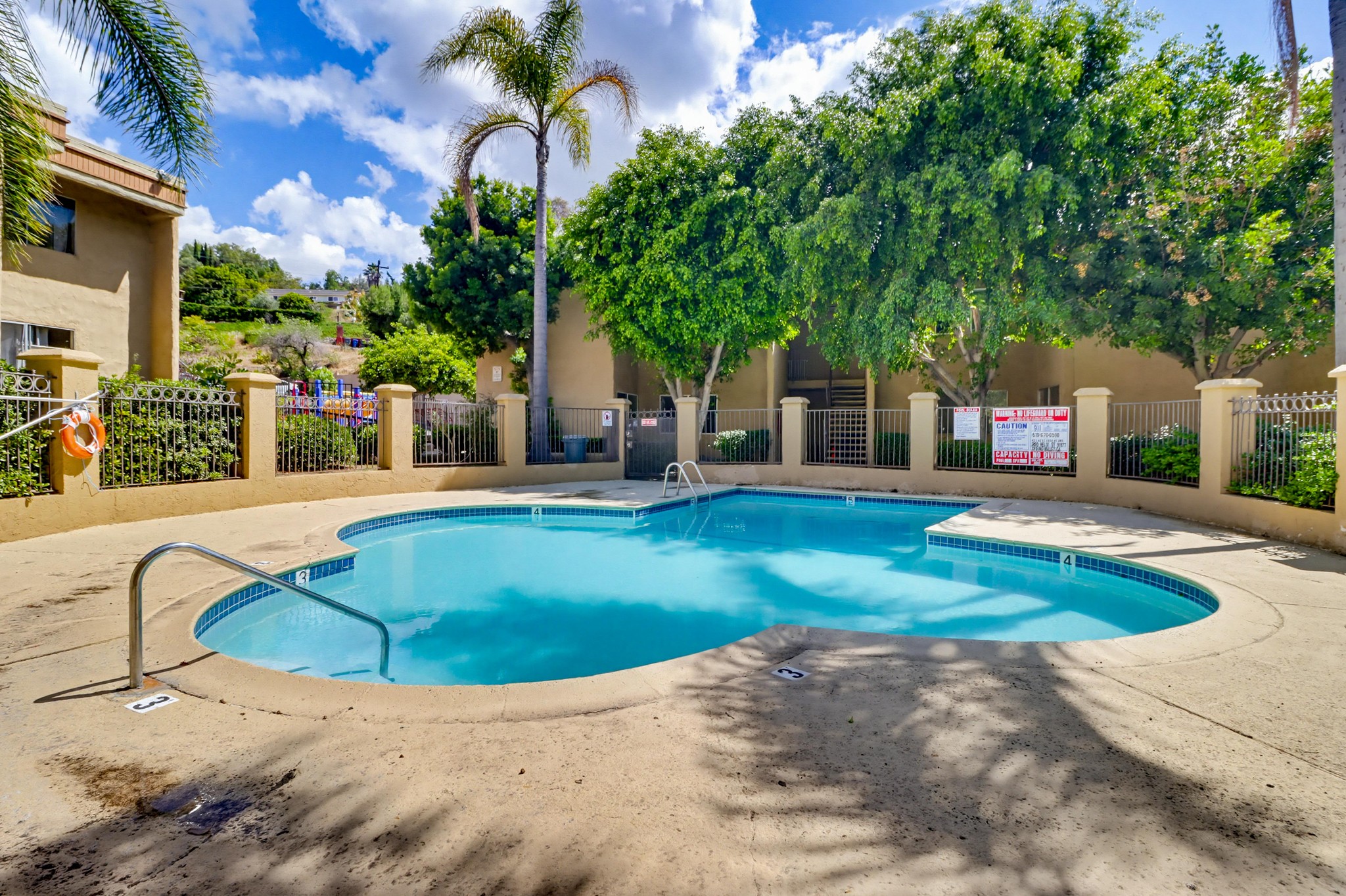 Virtual tour photo 31 of 34 for 3860 Helix St