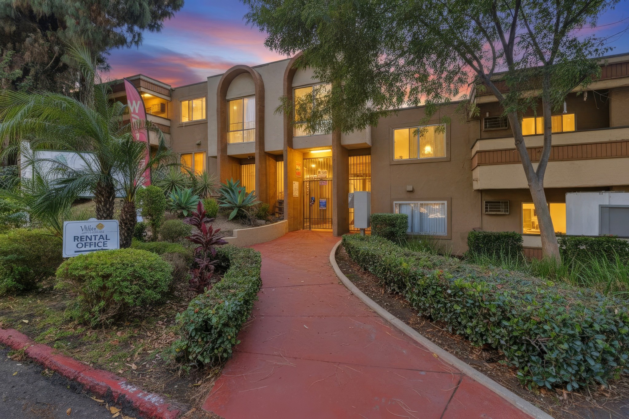 Virtual tour photo 35 of 34 for 3860 Helix St