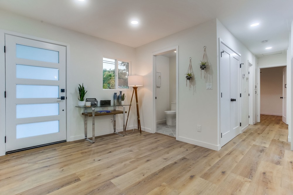 Virtual tour photo 18 of 72 for 3862 Martha St