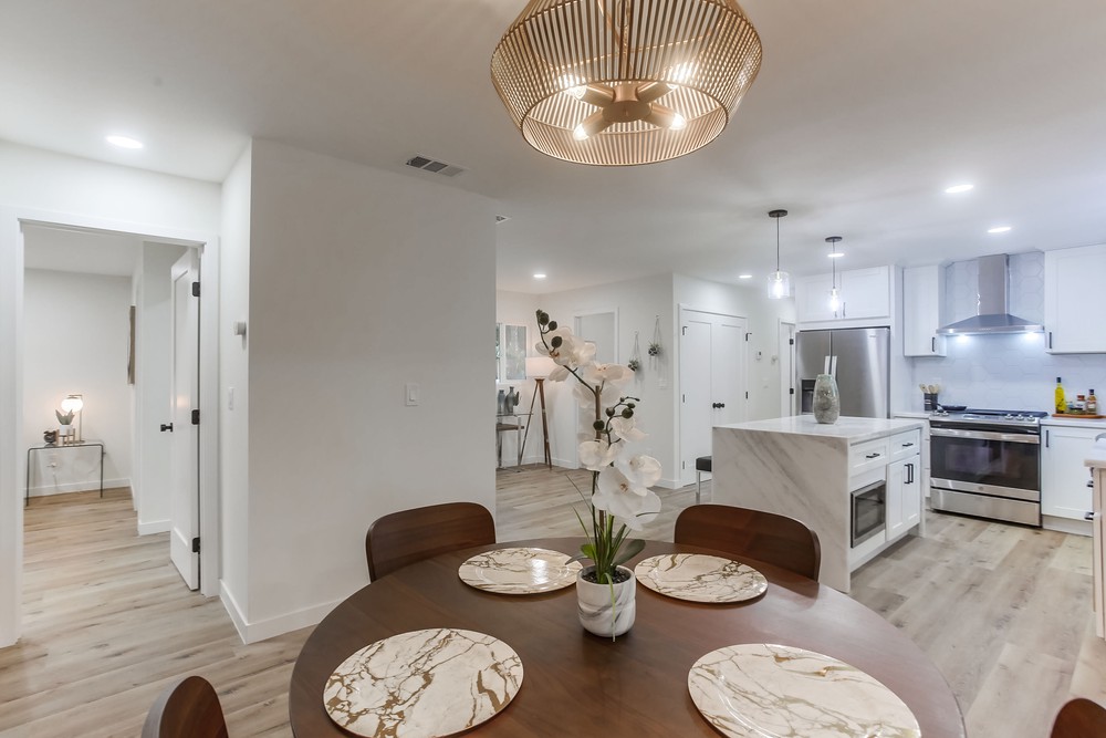 Virtual tour photo 21 of 72 for 3862 Martha St