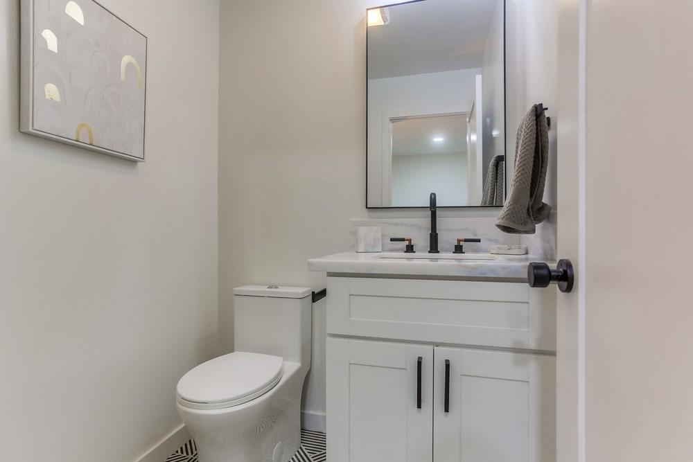 Virtual tour photo 30 of 72 for 3862 Martha St
