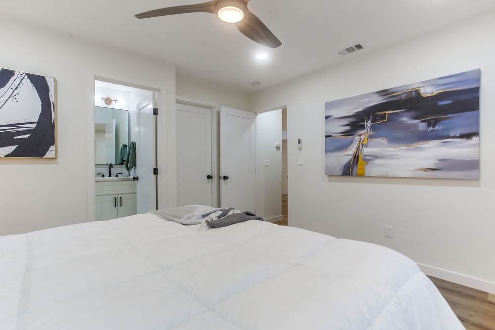Virtual tour photo 35 of 72 for 3862 Martha St