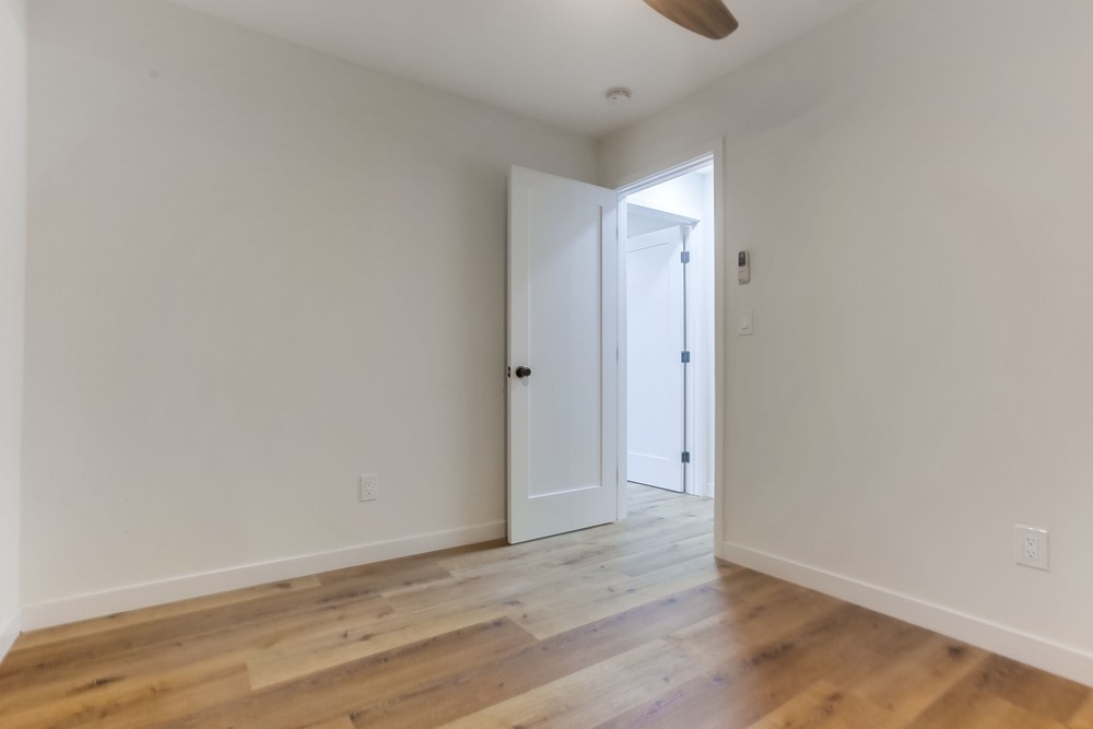 Virtual tour photo 48 of 72 for 3862 Martha St