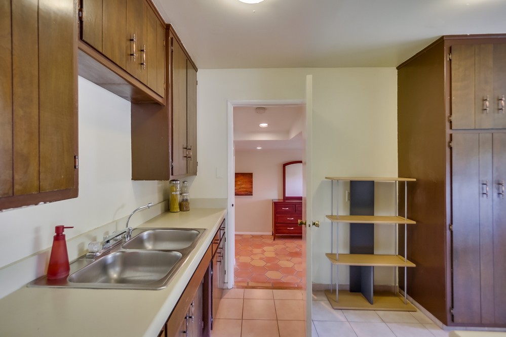 Virtual tour photo 21 of 54 for 3862 Tomahawk Lane