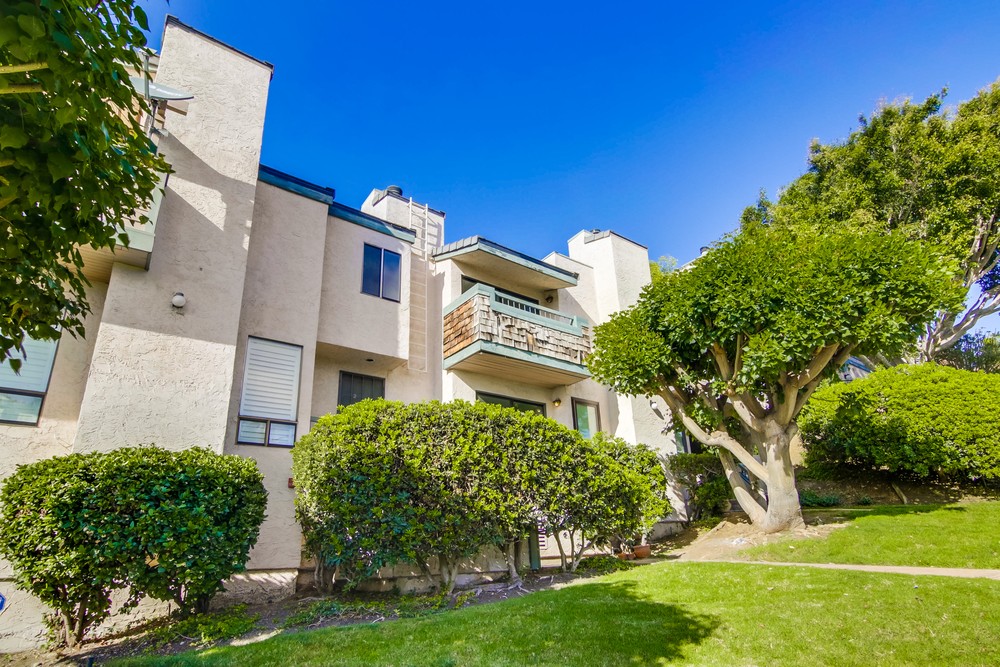 Virtual tour photo 4 of 71 for 3863 California St #2