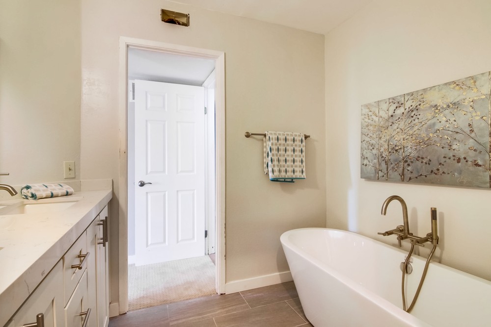 Virtual tour photo 60 of 71 for 3863 California St #2