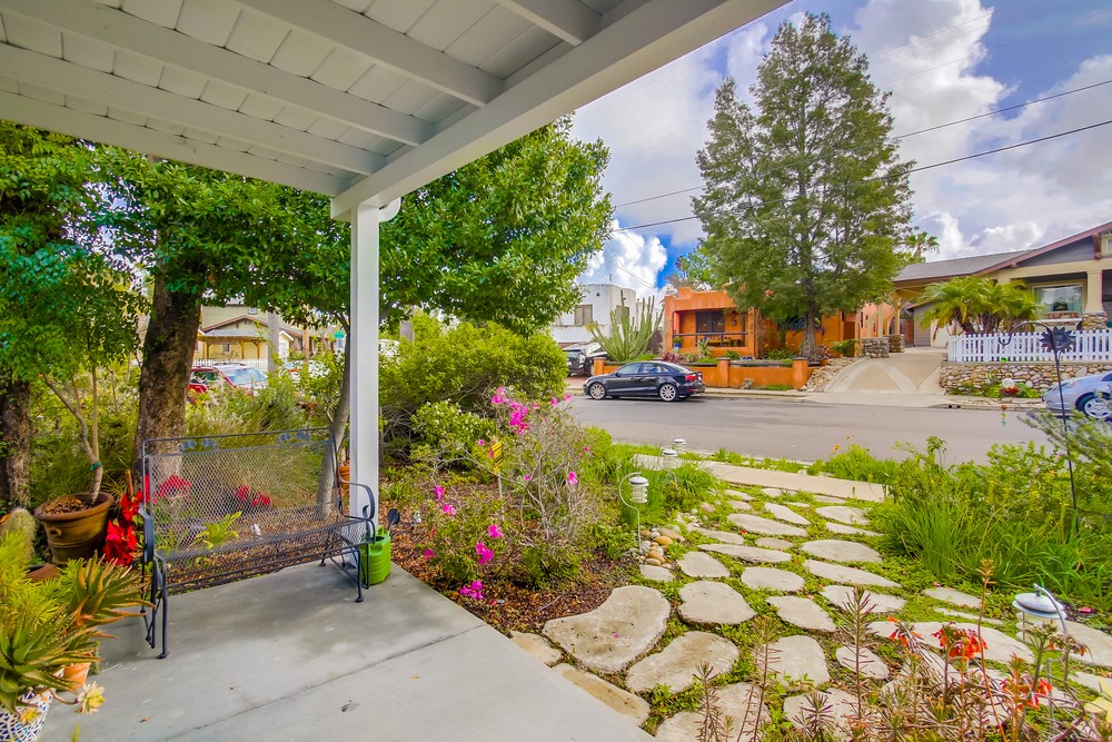 Virtual tour photo 9 of 68 for 3866 Belmont Ave