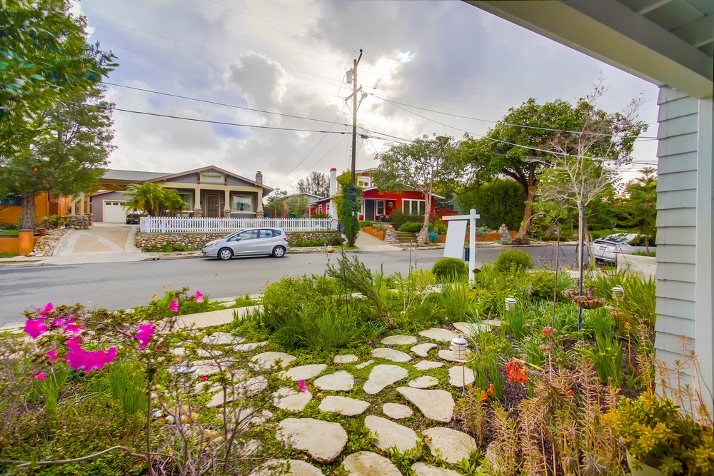 Virtual tour photo 10 of 68 for 3866 Belmont Ave