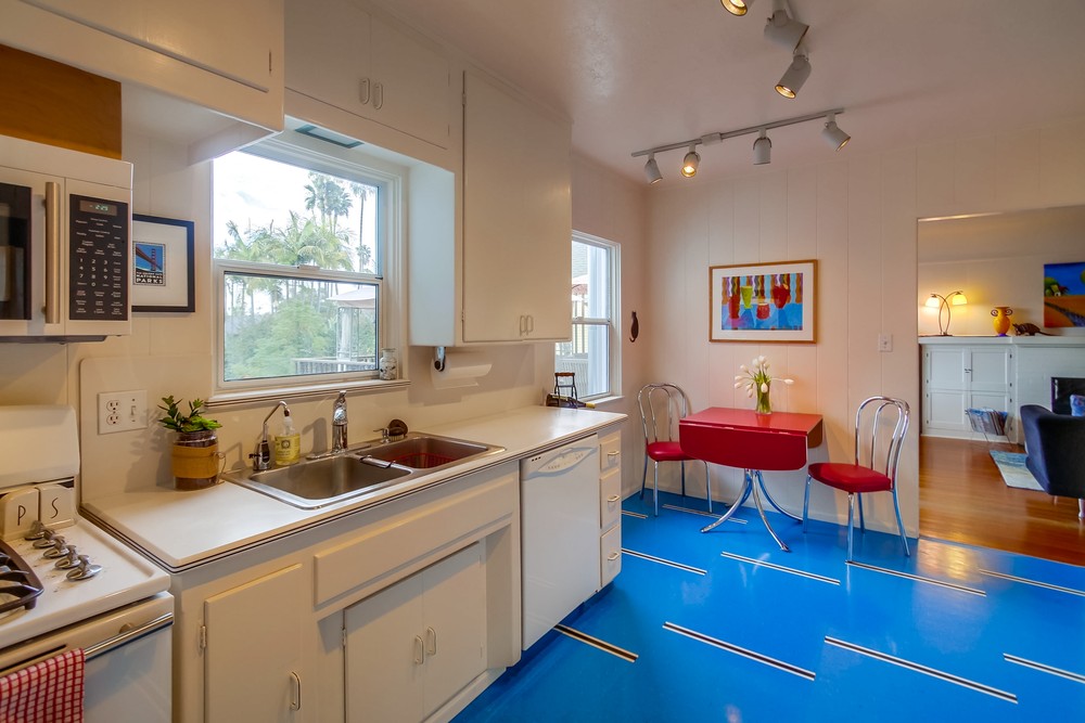 Virtual tour photo 21 of 68 for 3866 Belmont Ave