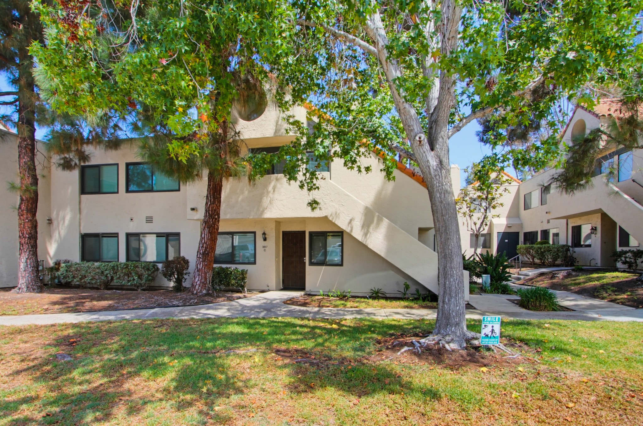 Virtual tour photo 1 of 43 for 387 N Melrose Dr Unit D