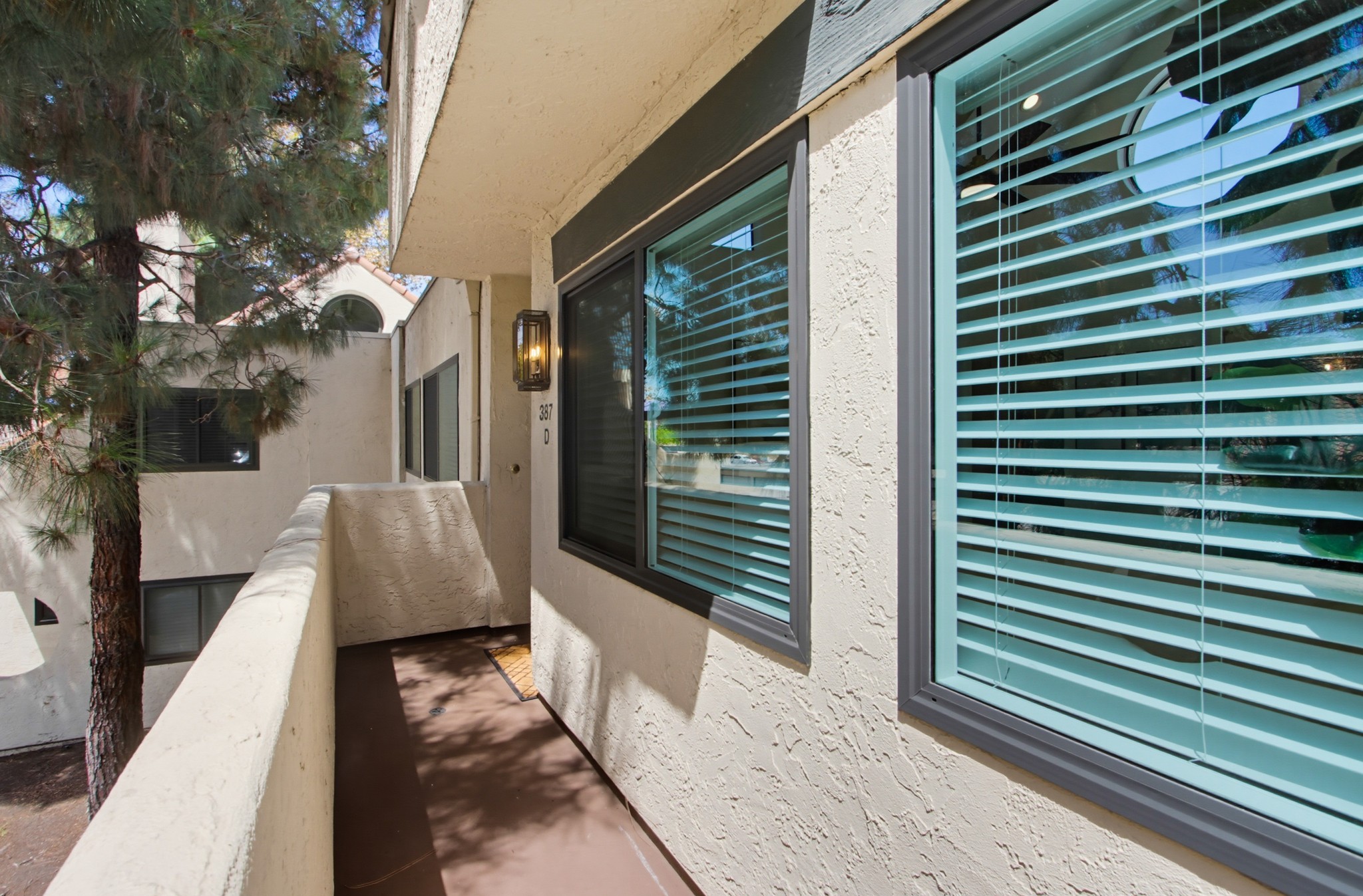 Virtual tour photo 6 of 43 for 387 N Melrose Dr Unit D