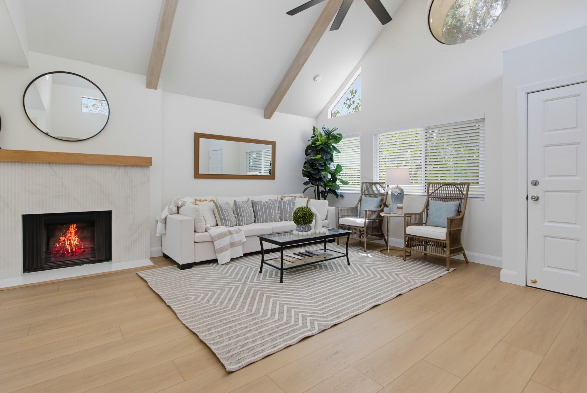 Virtual tour photo 7 of 43 for 387 N Melrose Dr Unit D