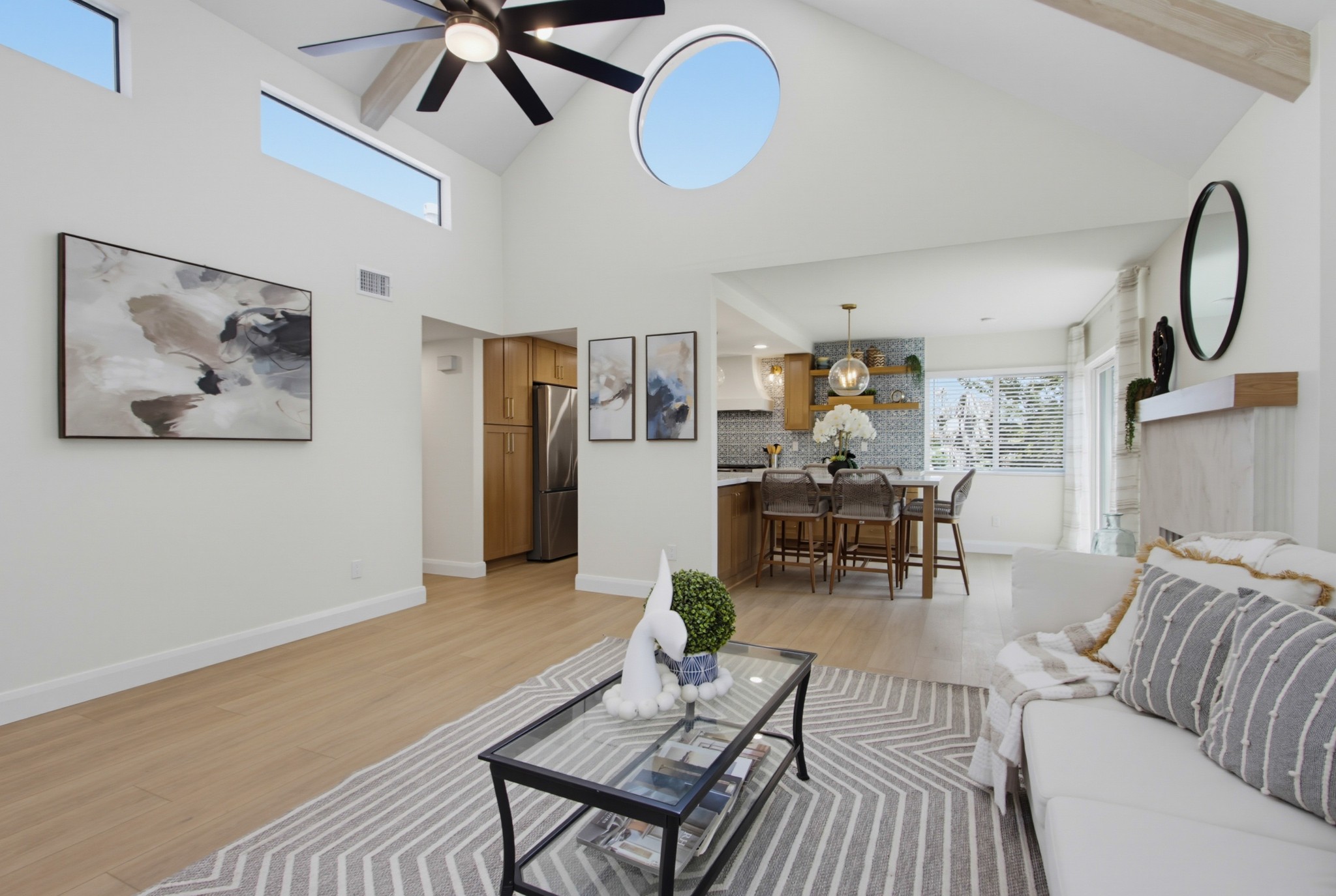 Virtual tour photo 11 of 43 for 387 N Melrose Dr Unit D