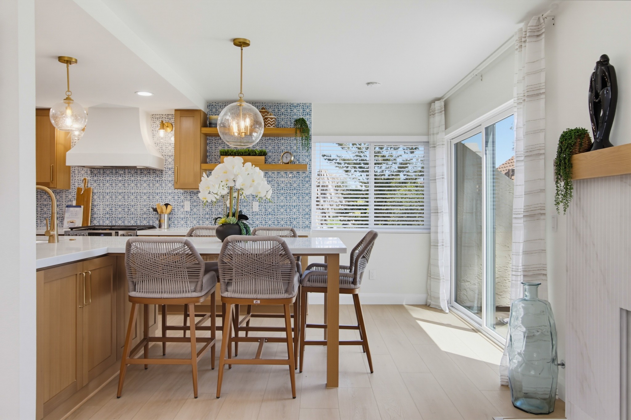 Virtual tour photo 15 of 43 for 387 N Melrose Dr Unit D