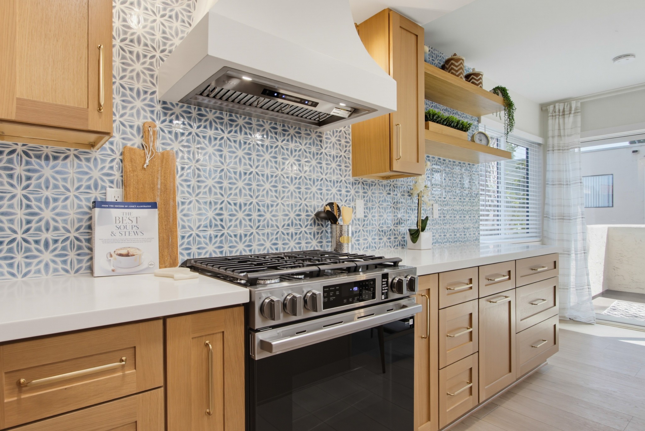 Virtual tour photo 20 of 43 for 387 N Melrose Dr Unit D