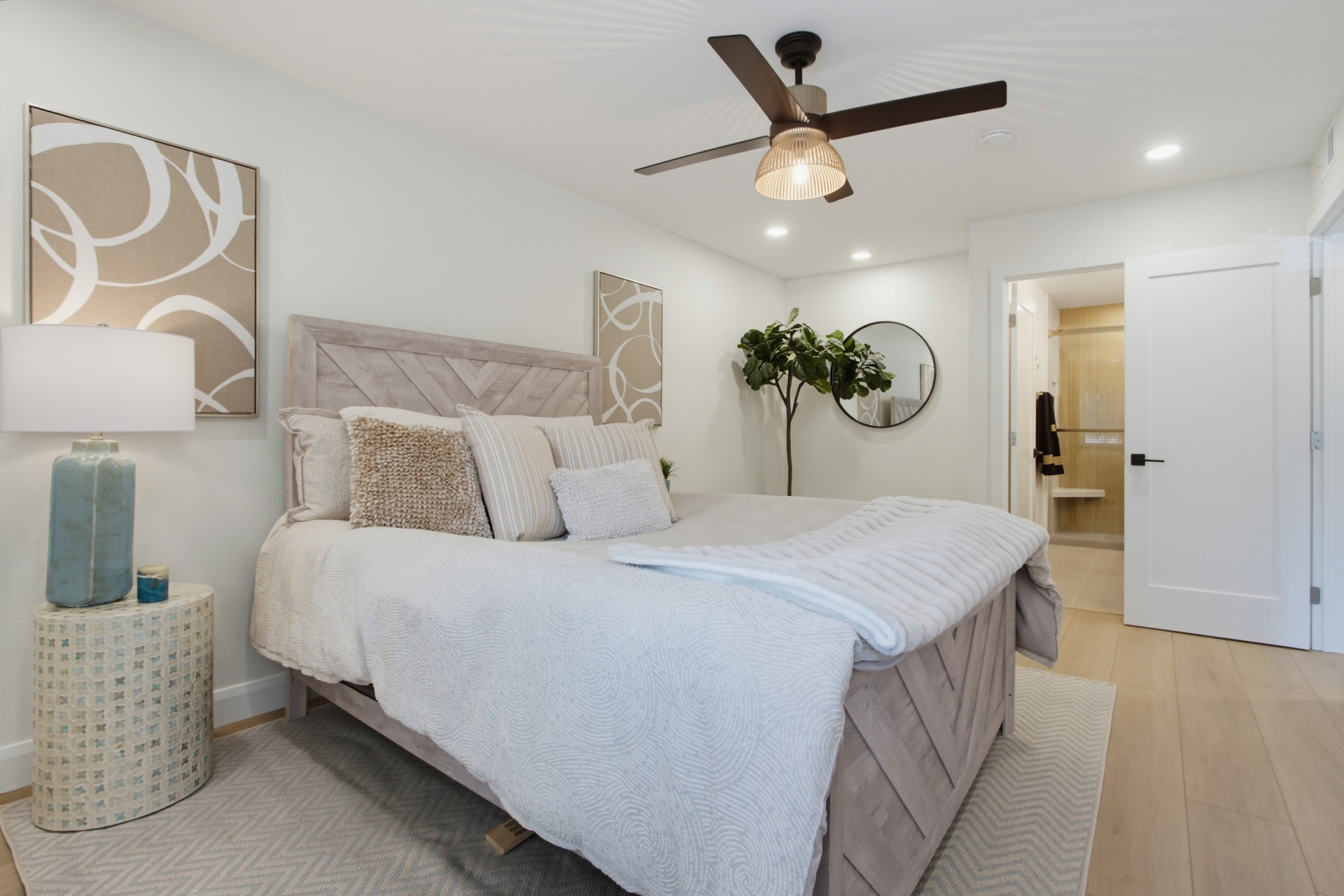 Virtual tour photo 27 of 43 for 387 N Melrose Dr Unit D