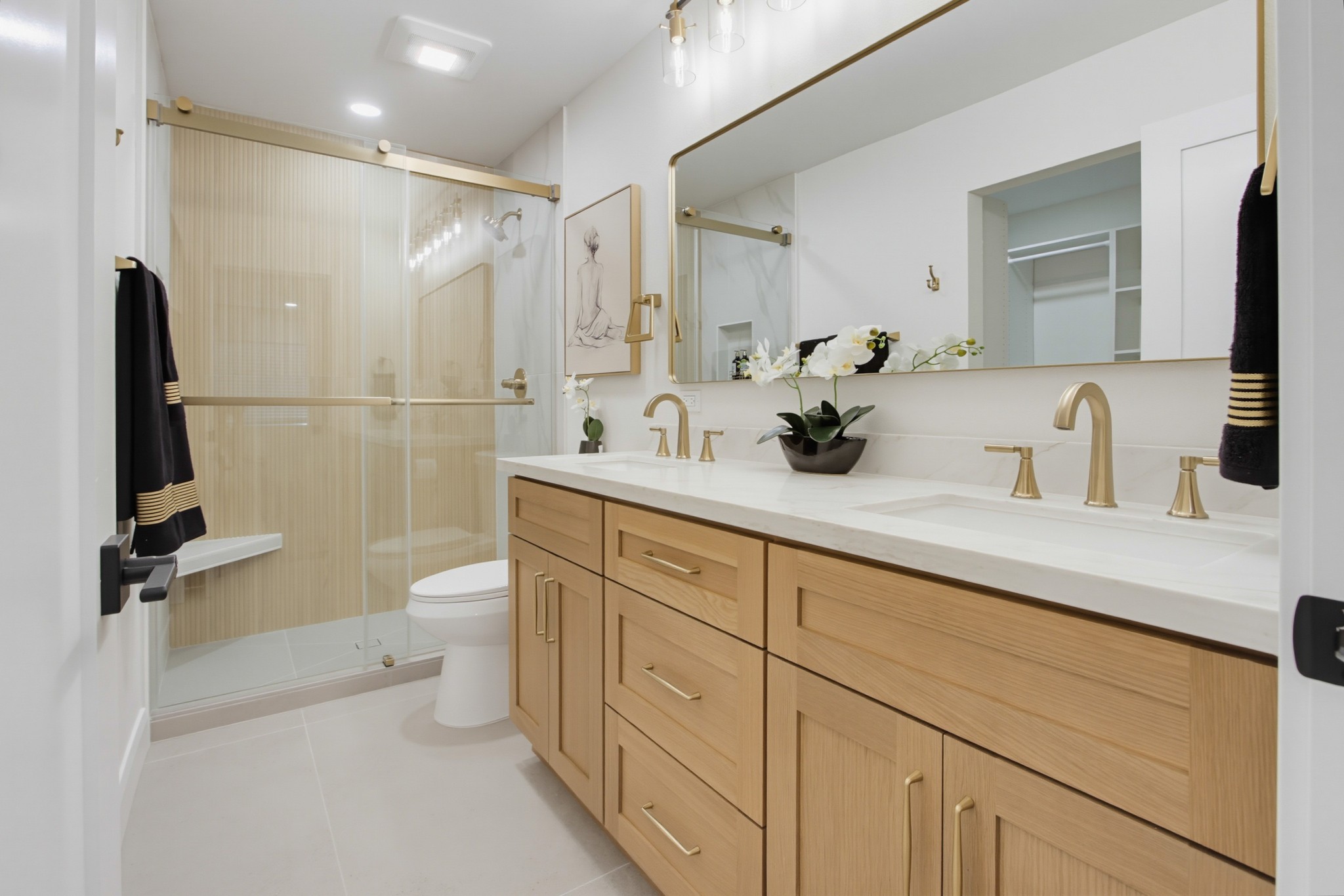 Virtual tour photo 28 of 43 for 387 N Melrose Dr Unit D