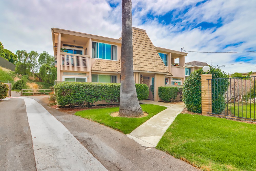 Virtual tour photo 1 of 38 for 3871 Basilone St UNIT 3