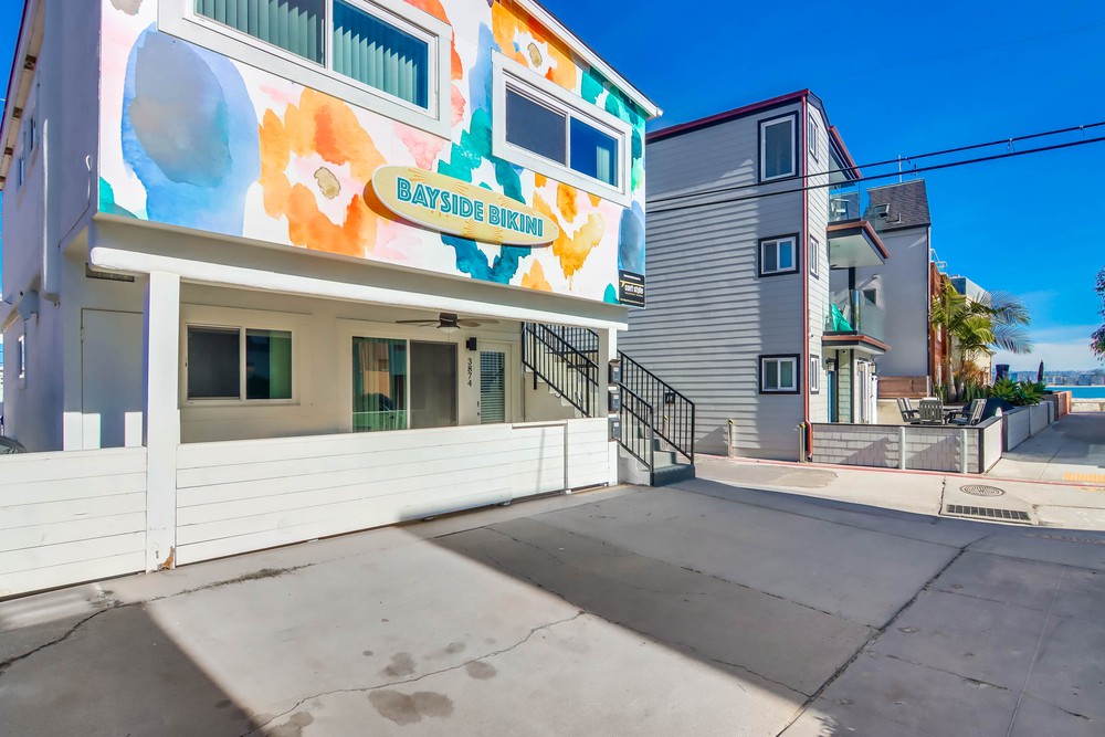 Virtual tour photo 5 of 13 for 3874 Bayside Ln