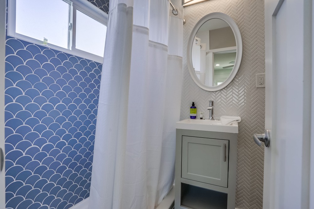 Virtual tour photo 25 of 34 for 3874 Bayside Ln #78