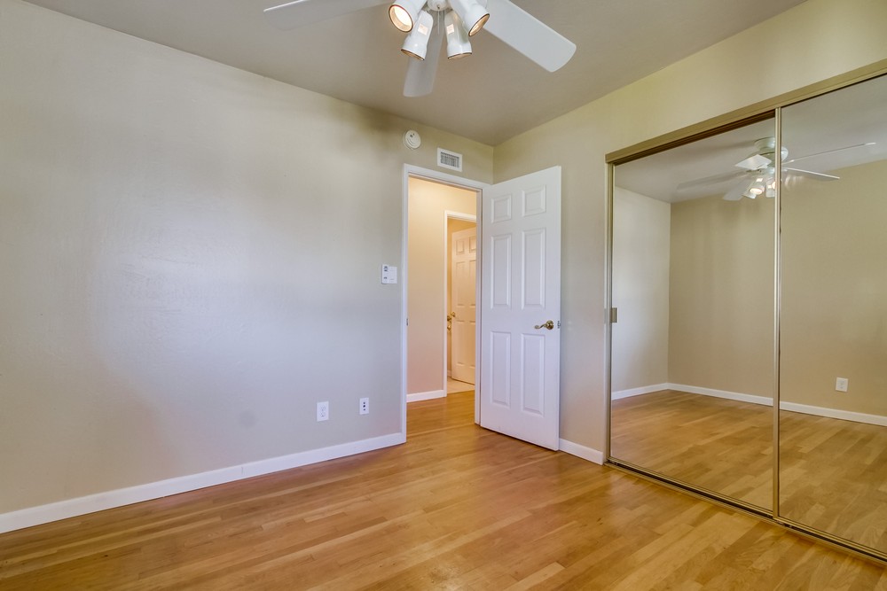 Virtual tour photo 22 of 28 for 3877 Ben St