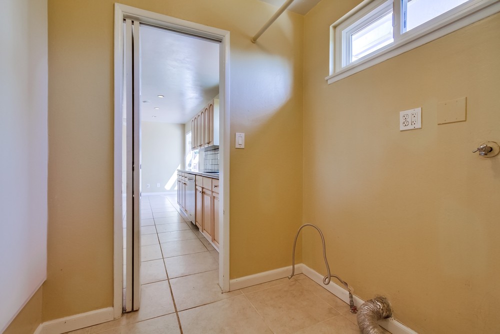 Virtual tour photo 24 of 28 for 3877 Ben St