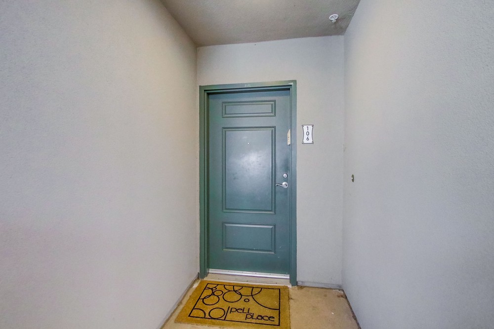 Virtual tour photo 9 of 41 for 3887 Pell Pl UNIT 106