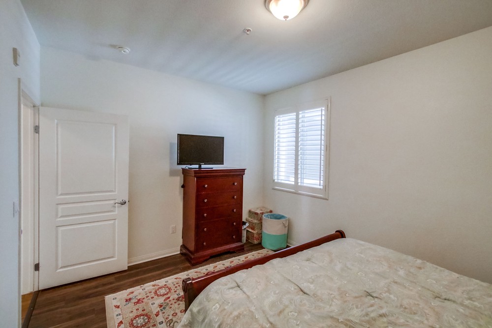 Virtual tour photo 28 of 41 for 3887 Pell Pl UNIT 106