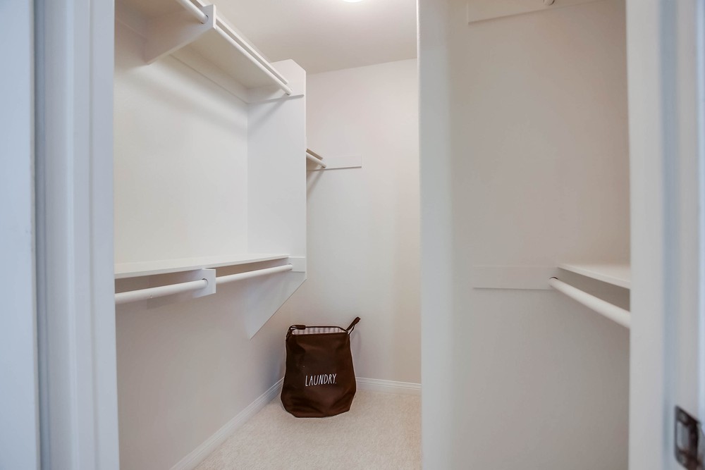 Virtual tour photo 18 of 25 for 3887 Pell Pl