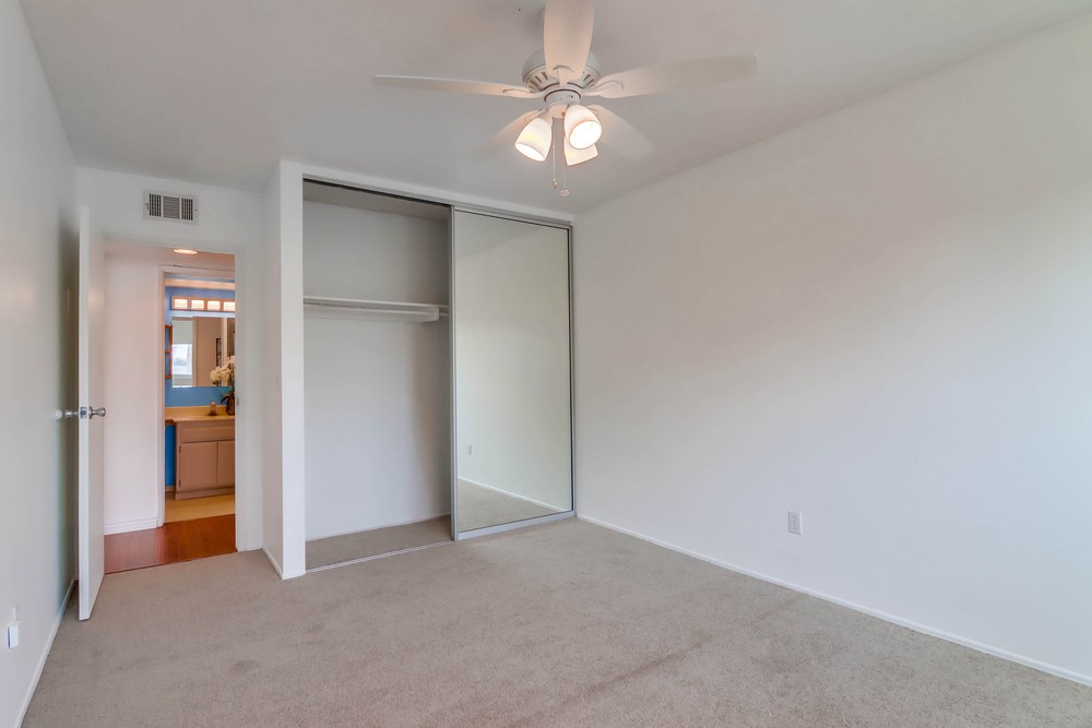 Virtual tour photo 35 of 39 for 3888 Groton St UNIT 4