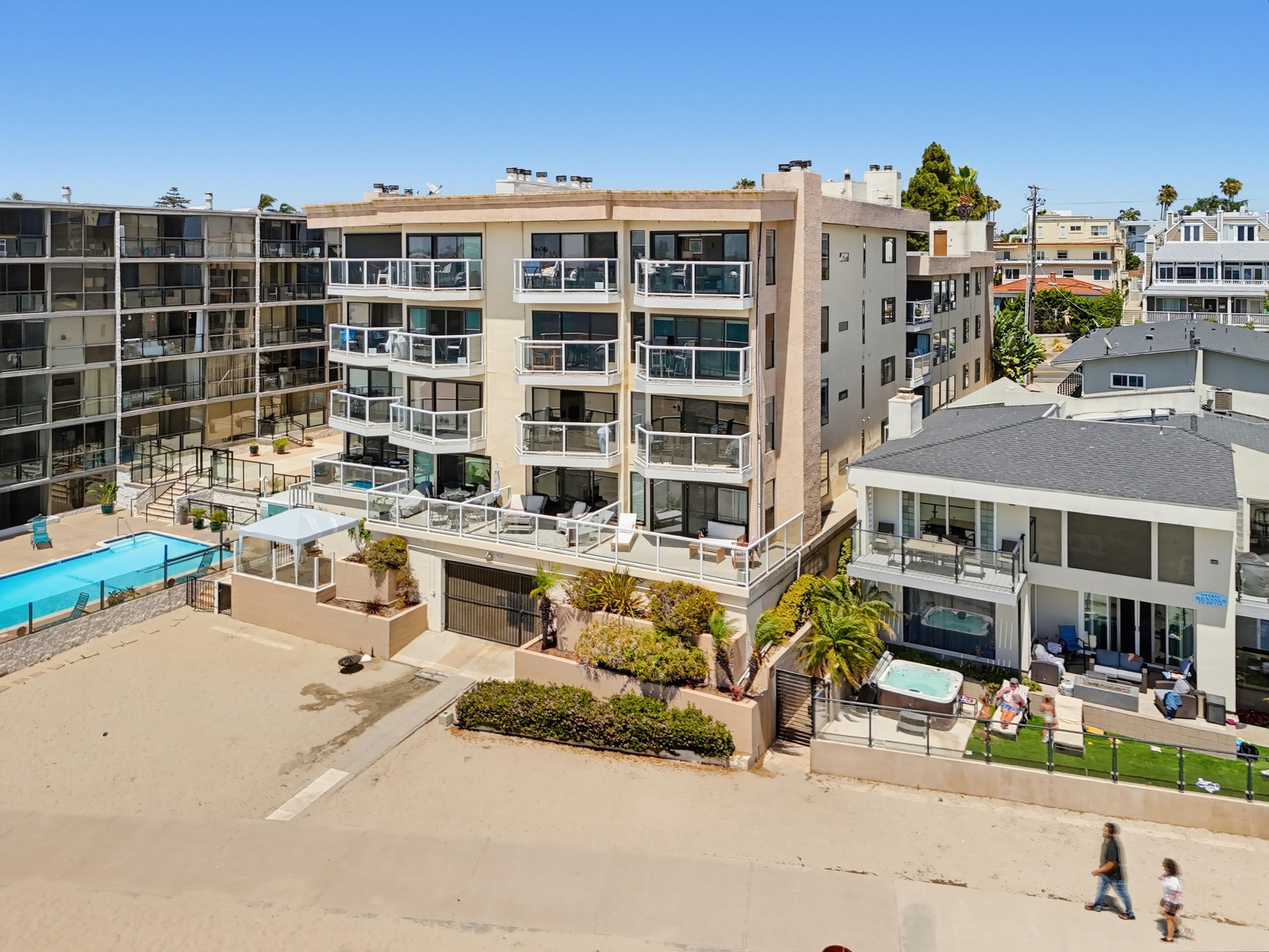 Virtual tour photo 11 of 36 for 3888 Riviera Dr