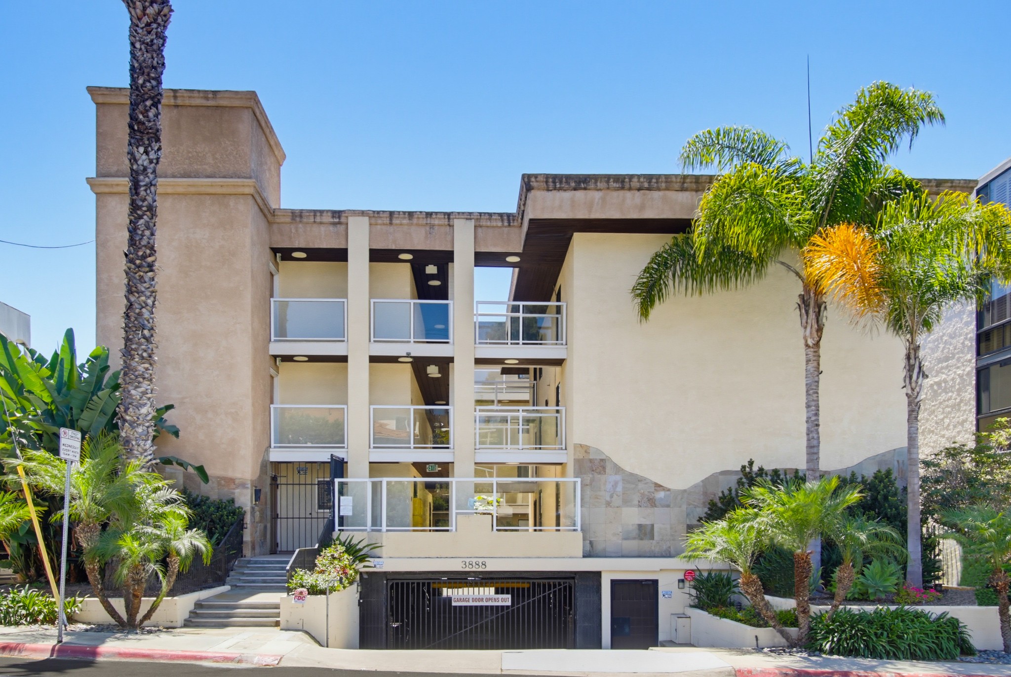 Virtual tour photo 1 of 80 for 3888 Riviera Dr